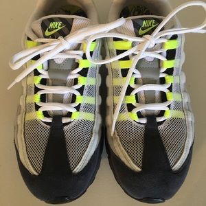 Women’s Nike Air Max 95 Athletic Shoes, 8.5